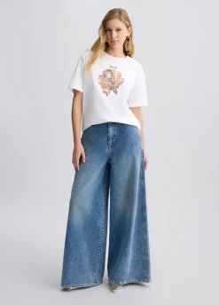 T-shirt con fiore animalier