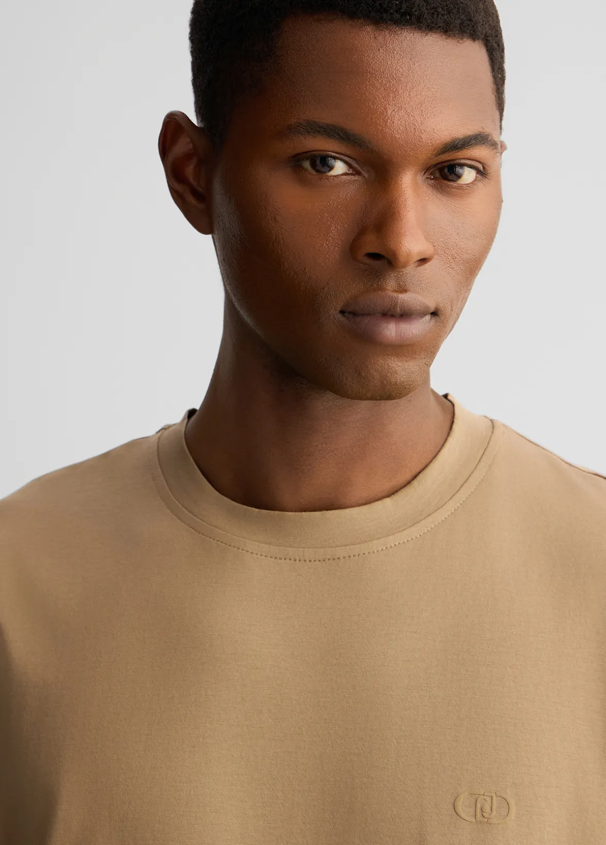 T-shirt con logo
