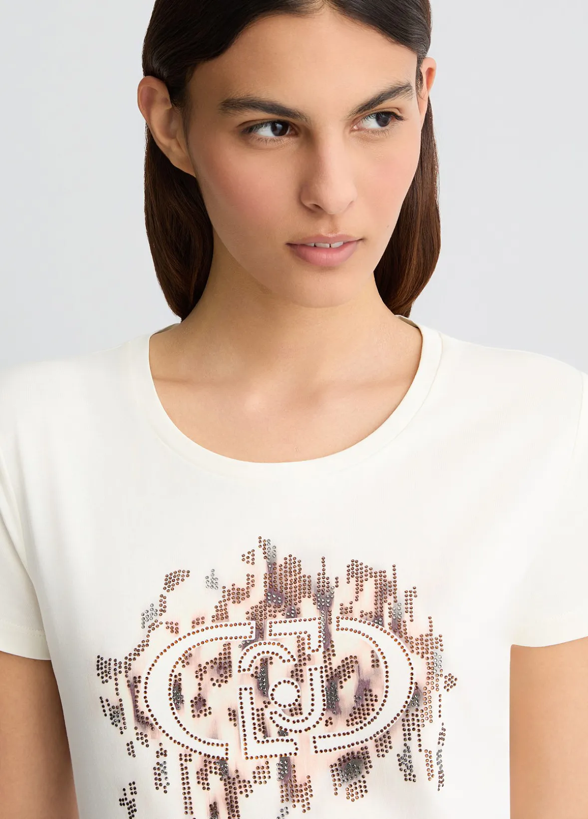 T-shirt con logo animalier e strass