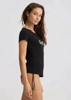 T-shirt con logo e perle