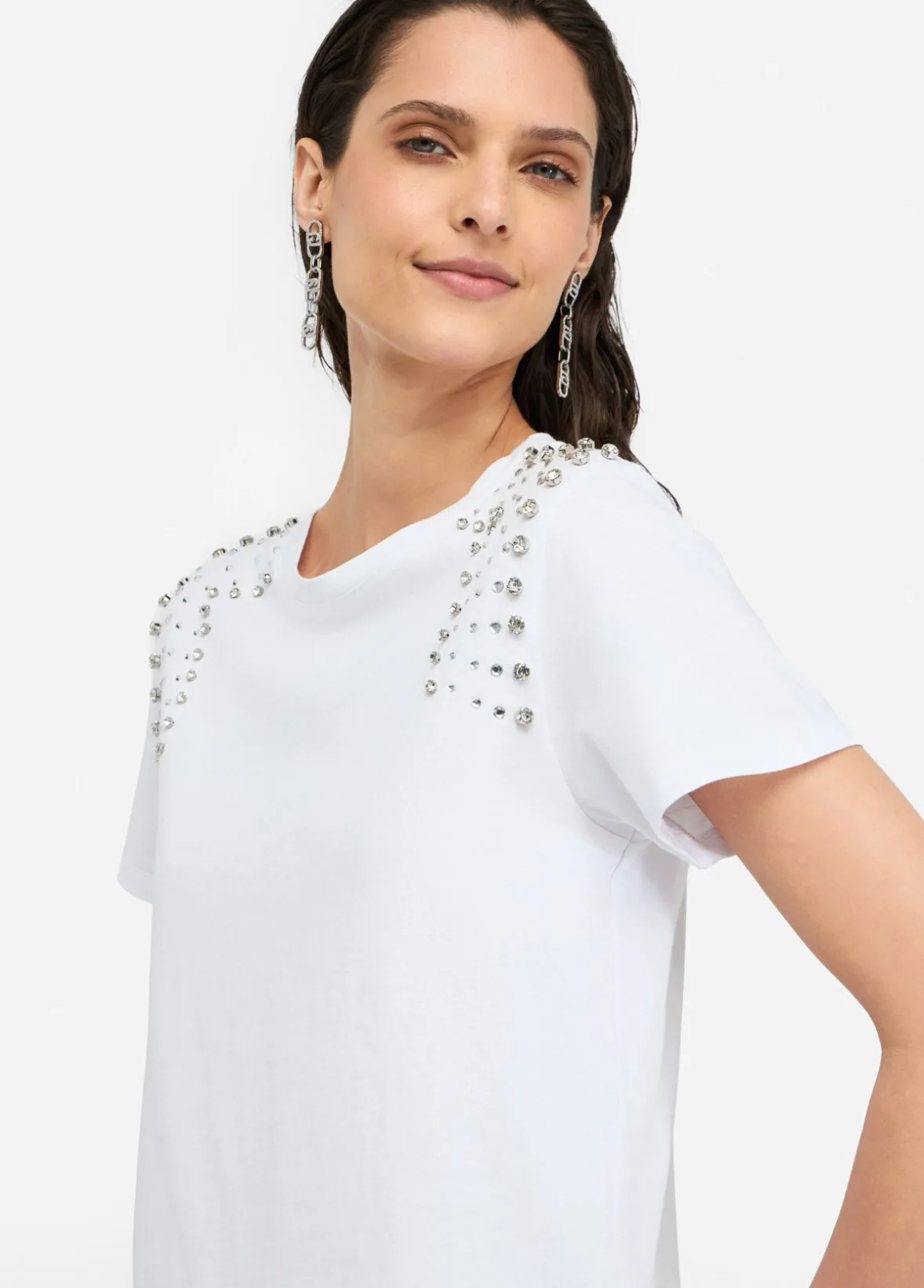 T-shirt con ricami gioiello