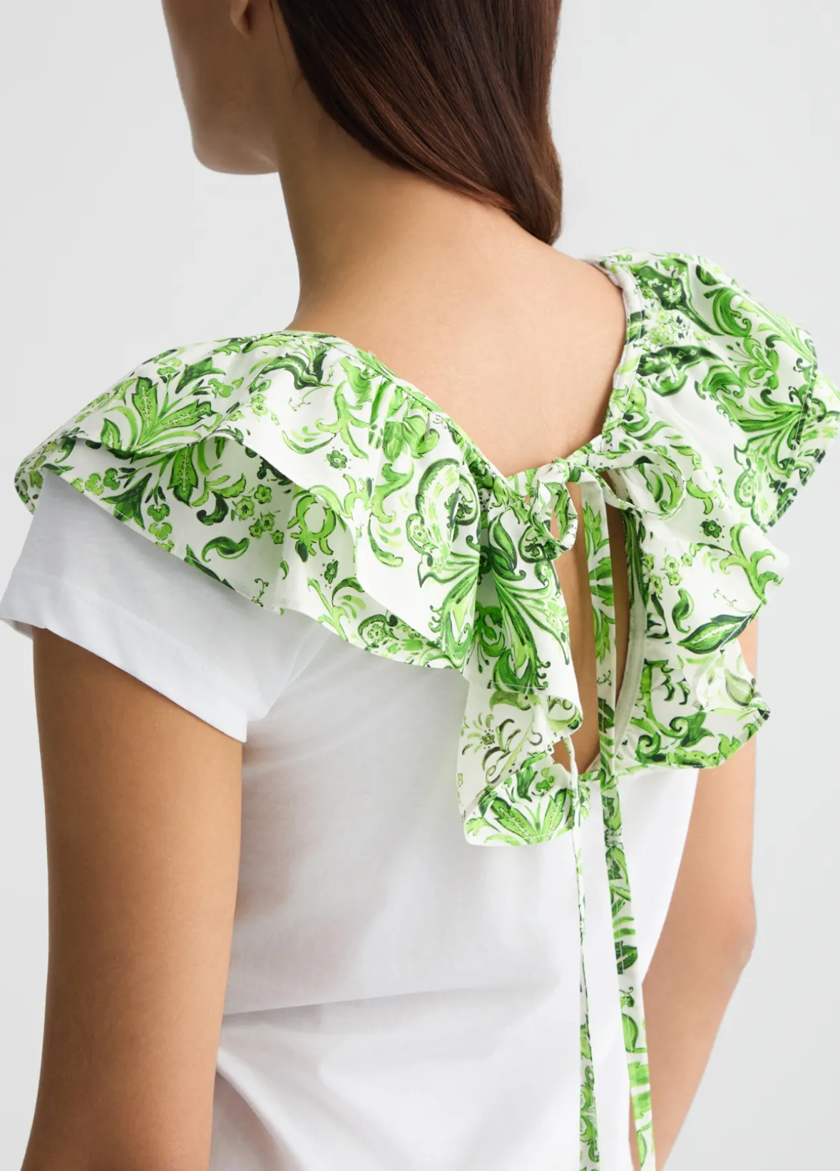 T-shirt con rouches stampata