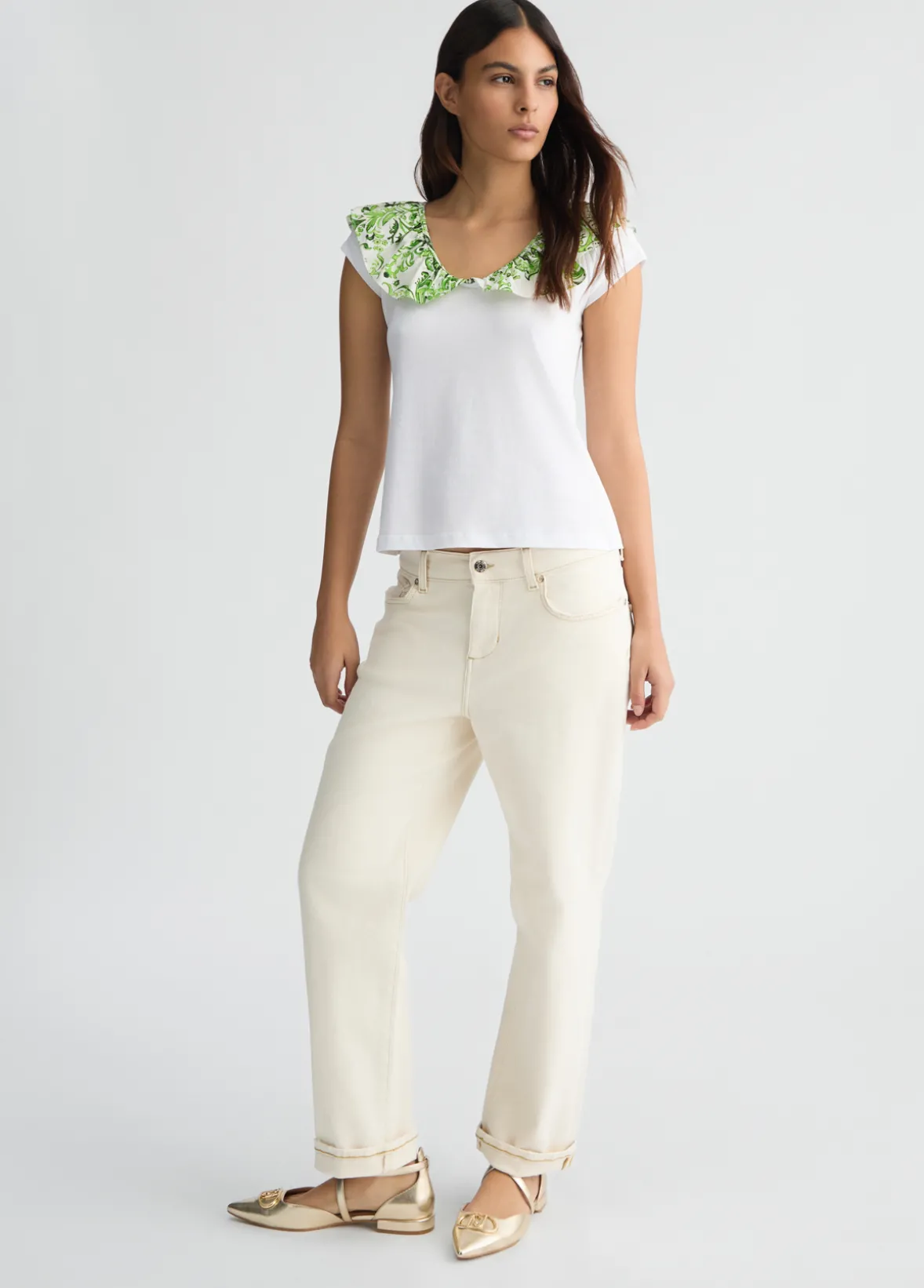 T-shirt con rouches stampata