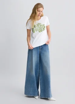 T-shirt con stampa floreale