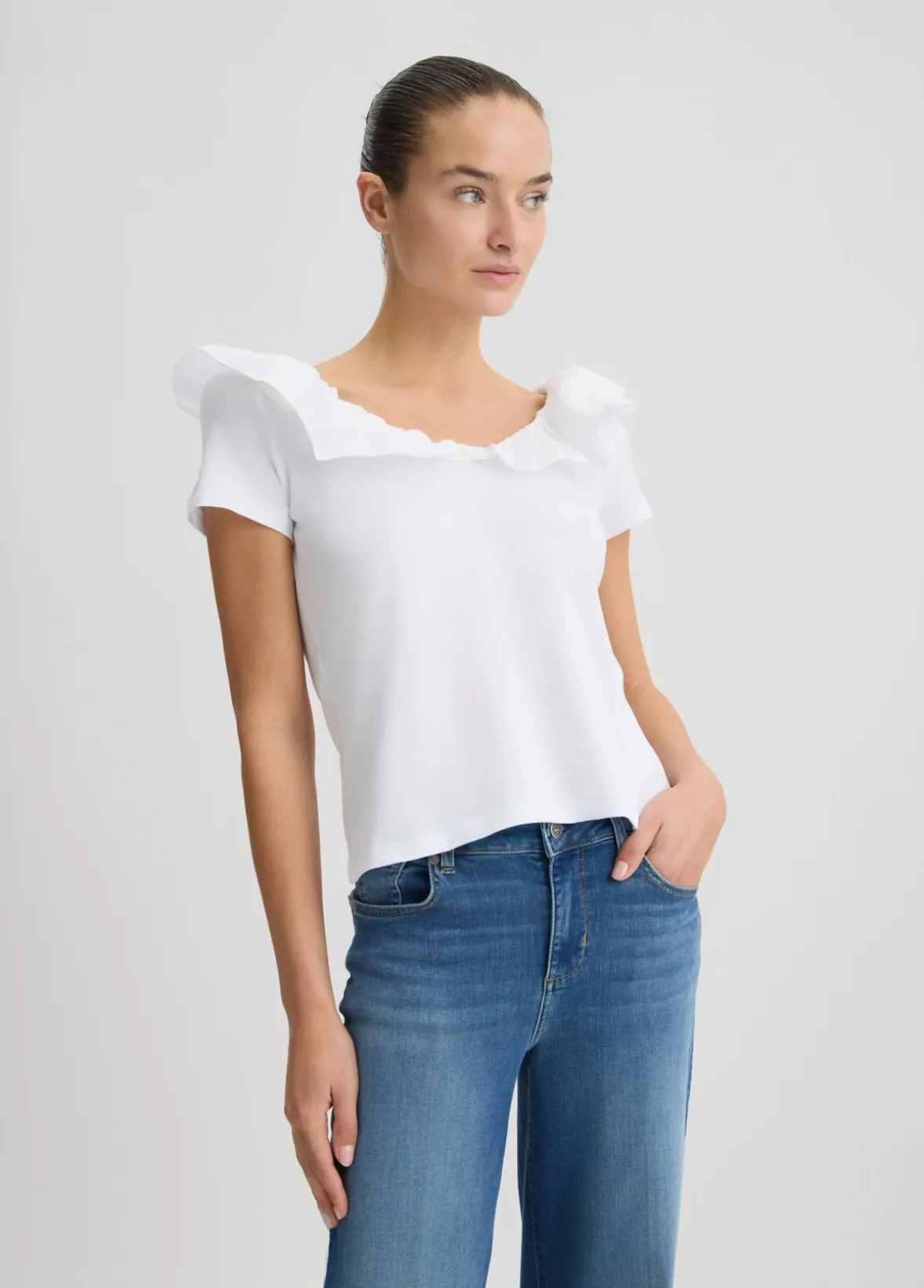 T-shirt in cotone con rouches