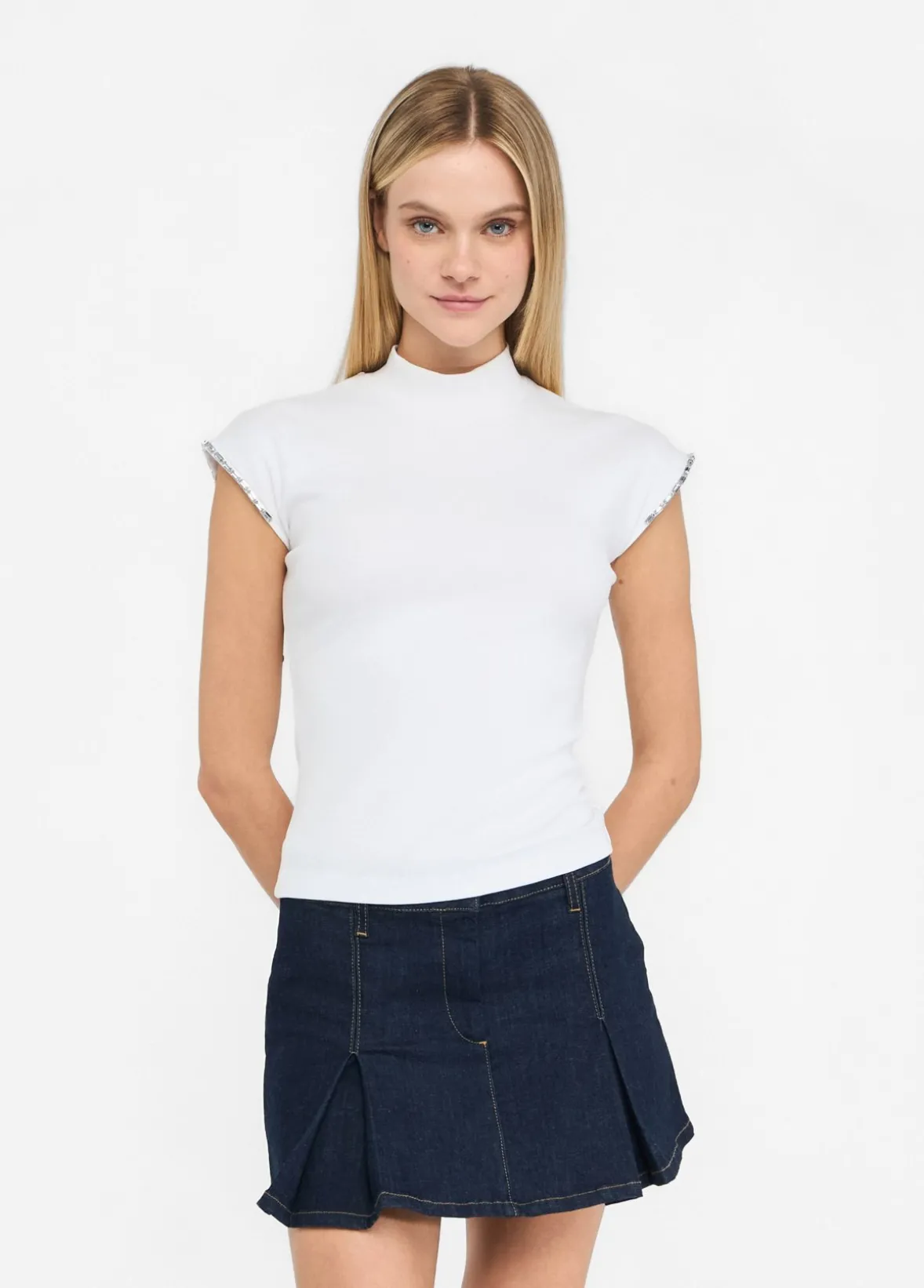 T-shirt in cotone con strass