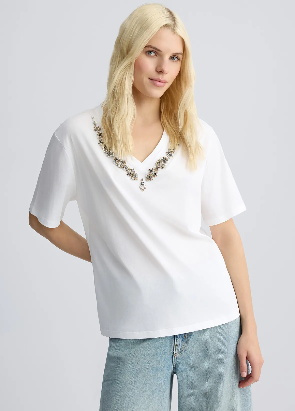 T-shirt in cotone con strass