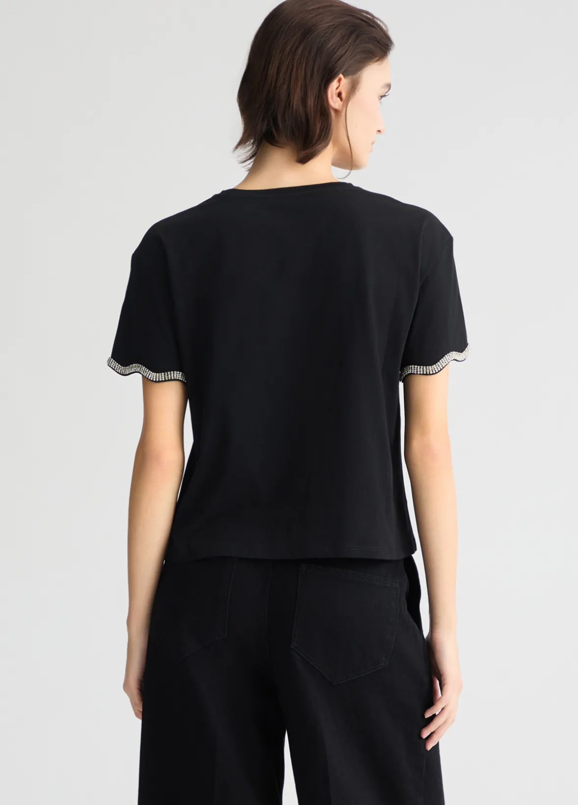 T-shirt in cotone con strass