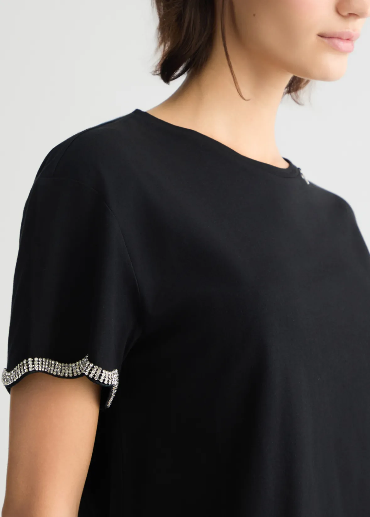 T-shirt in cotone con strass