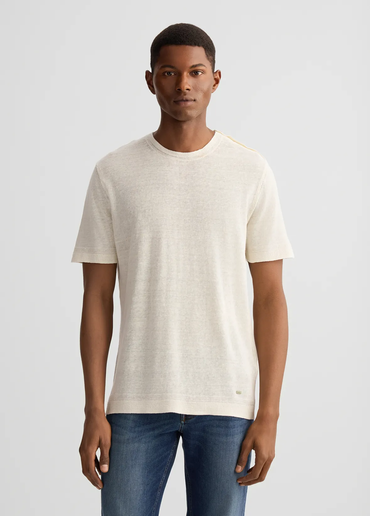 T-shirt in lino e cotone