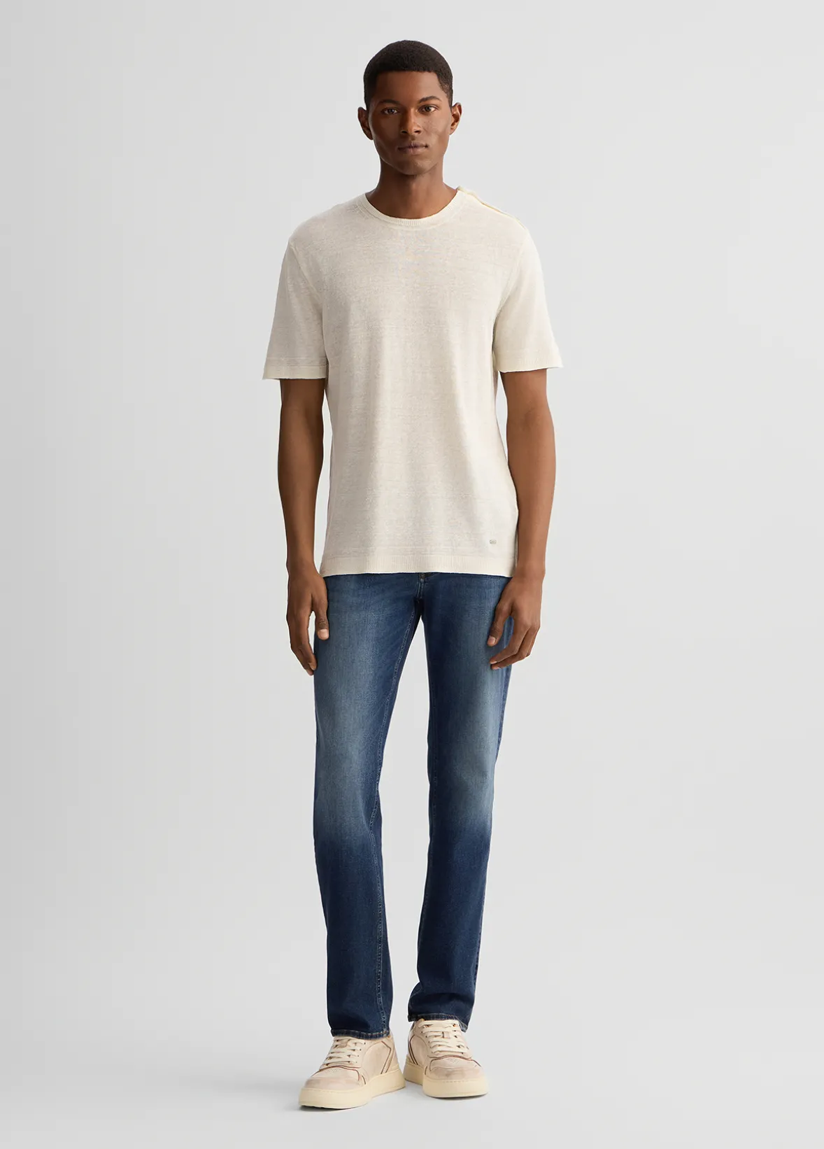 T-shirt in lino e cotone